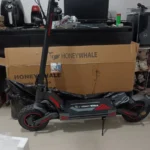 HONEYWHALE G4 Max Patinete Elétrico Dobrável Preto/Vermelho 60V 20,8Ah com Rodas 12" e Luz LED photo review