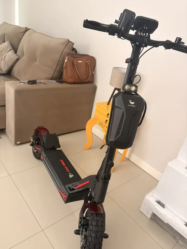 HONEYWHALE G4 Max Patinete Elétrico Dobrável Preto/Vermelho 60V 20,8Ah com Rodas 12" e Luz LED photo review