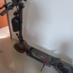 HONEYWHALE G4 Max Patinete Elétrico Dobrável Preto/Vermelho 60V 20,8Ah com Rodas 12" e Luz LED photo review