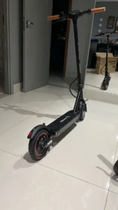 HONEYWHALE E9T Patinete Elétrico Dobrável Amarelo em Liga de Alumínio com Bluetooth e Luz LED photo review