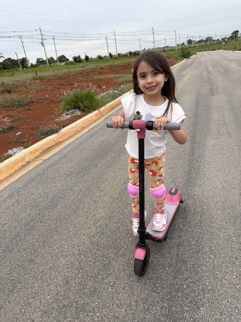 Honeywhale E2 - Patinete Elétrico Infantil Rosa com Bluetooth photo review